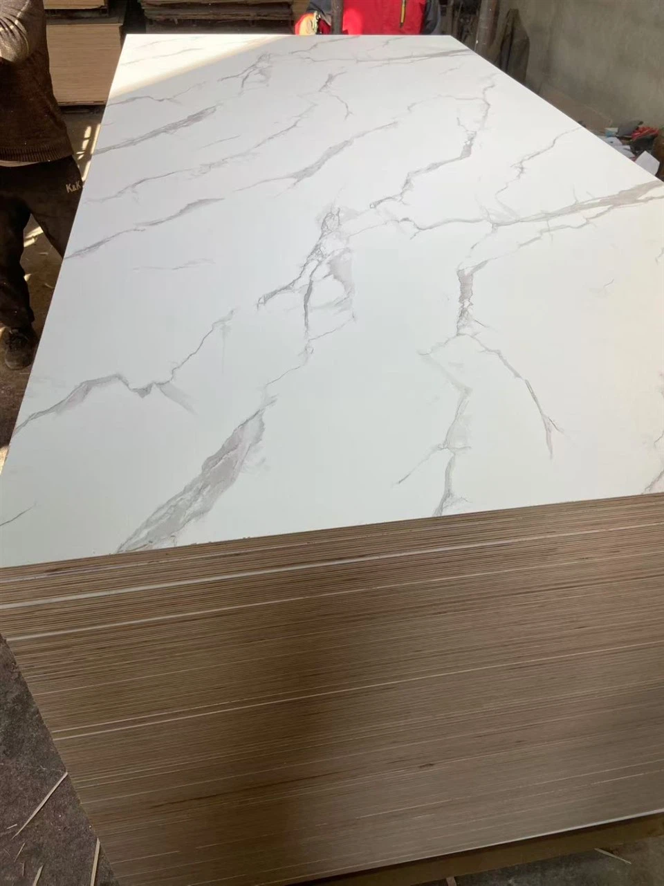 High Quality 11 Layers 18mm Melamine Marine Plywood factory