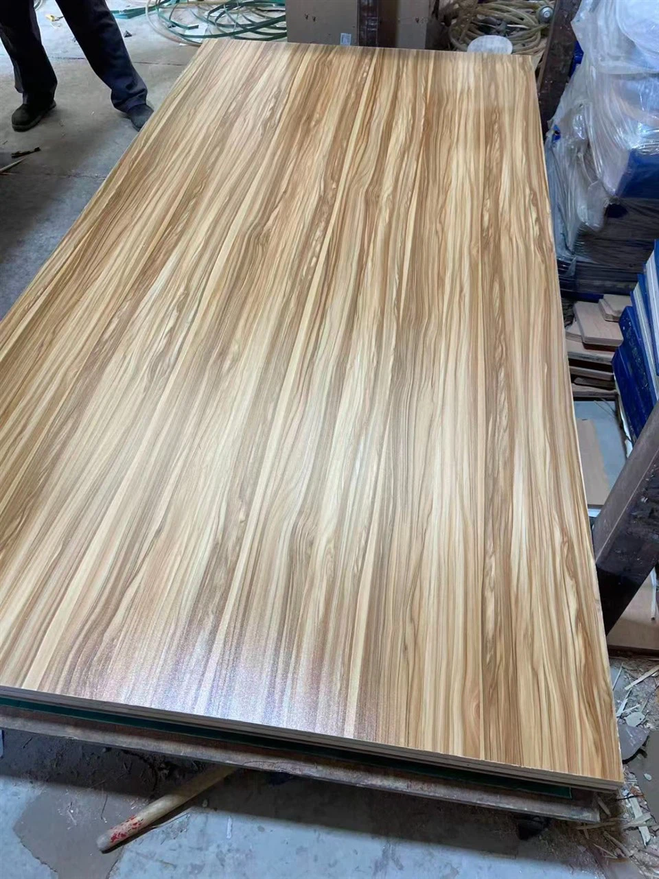 High Quality AAA Grade Melamine Marine Plywood factory